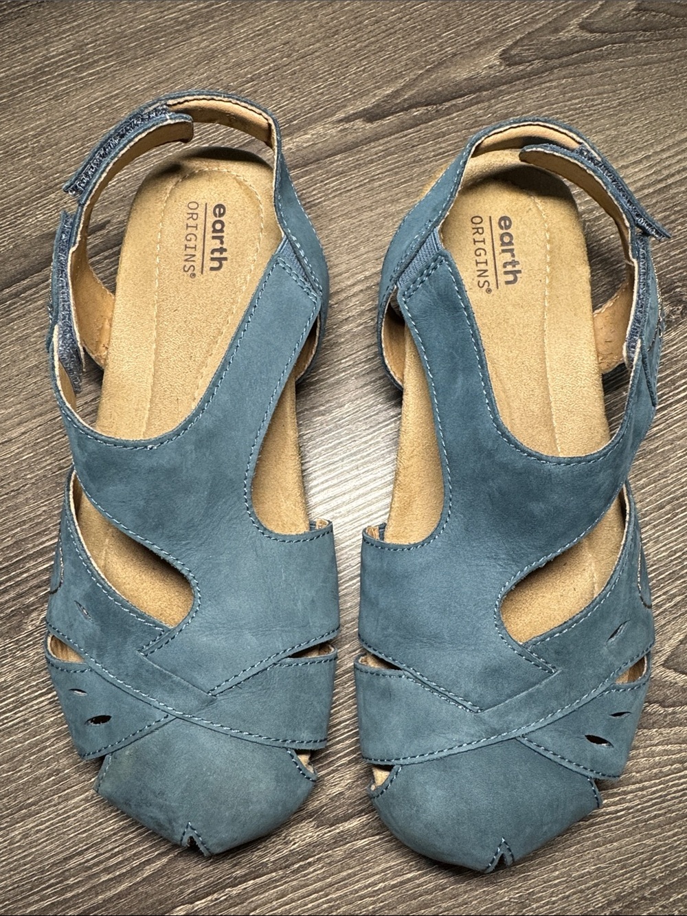 Earth Origins Blue Suede Slingback Cutout Sandals